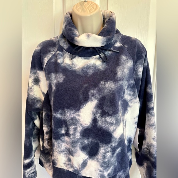 Old Navy Cropped Fleece Funnel Neck Top Medium | Go-Warm Active NWT - Picture 1 of 13